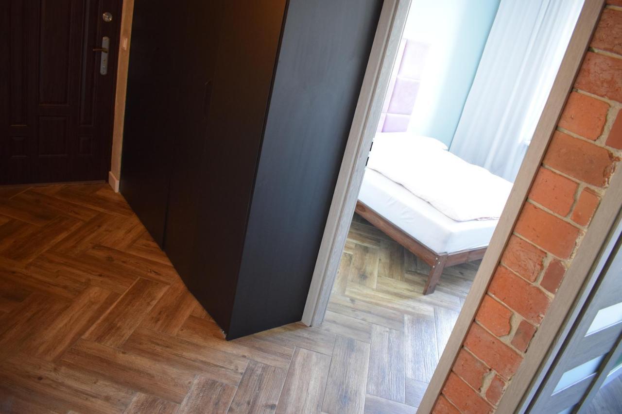 Apartament 3 Pokoje Balkon 50M2 Wyposazone Parking Lägenhet Wrocław Exteriör bild